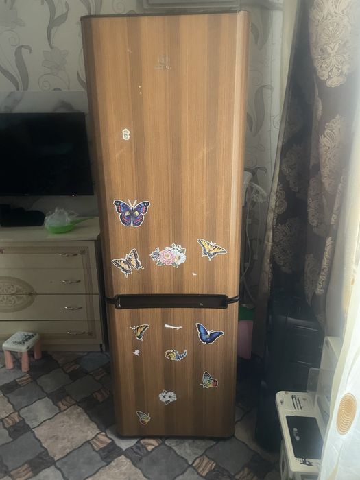 Продам холодильник