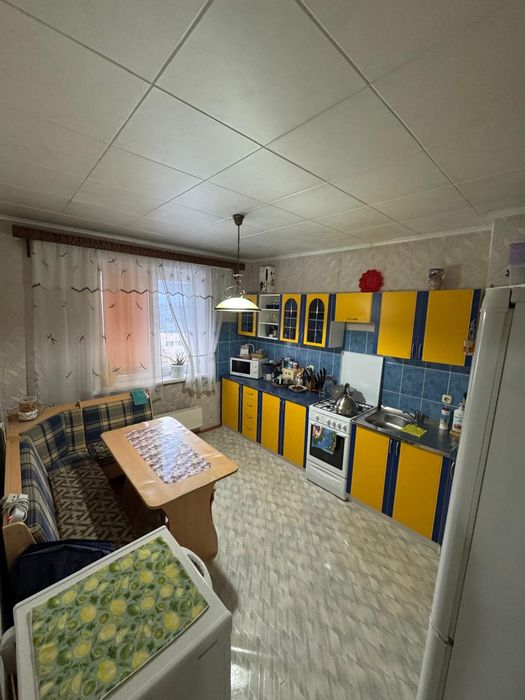 Квартира 3 трех комнатная в 7 мкр