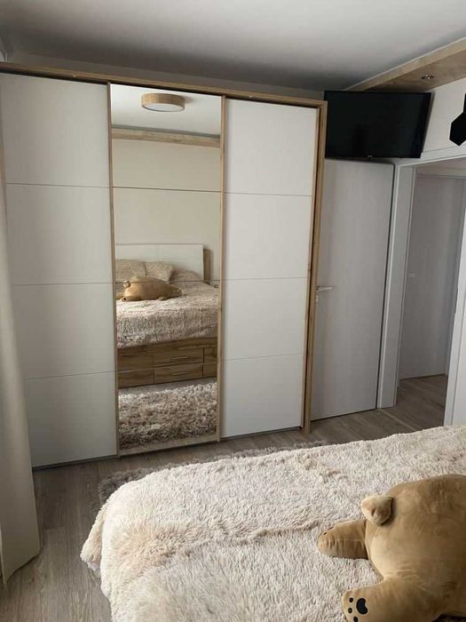 Дава се под наем Двустаен апартамент в София, Кръстова вада - 53 кв.м за 600 € - Снимка #2