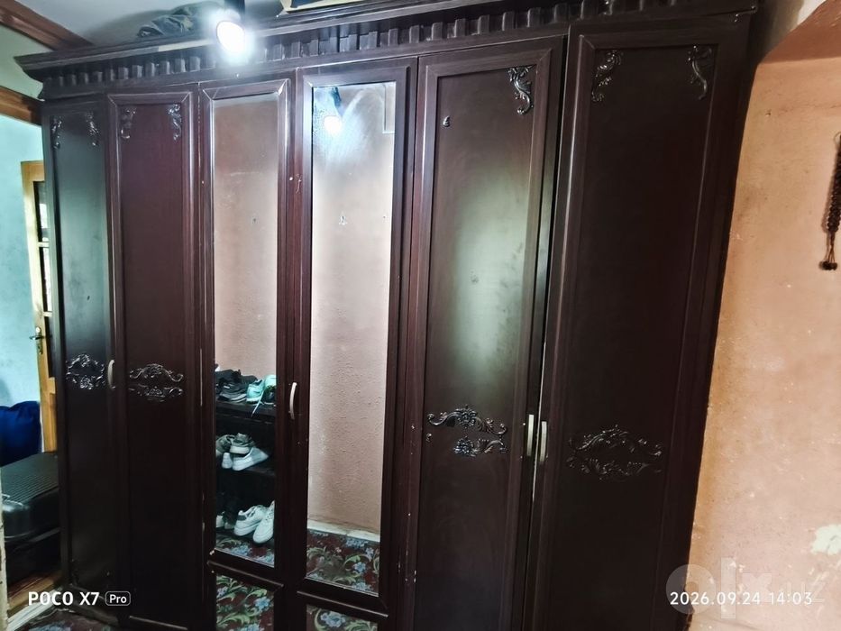 Kiyim uchun shkaf xorijniki