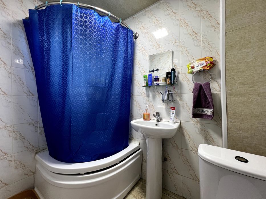 Продаётся 1 комн квартира 27 м2 кирпич Новомосковская стадион "СТАРТ"