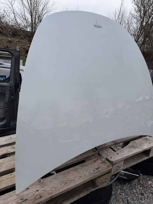 Капак Tesla Model Y