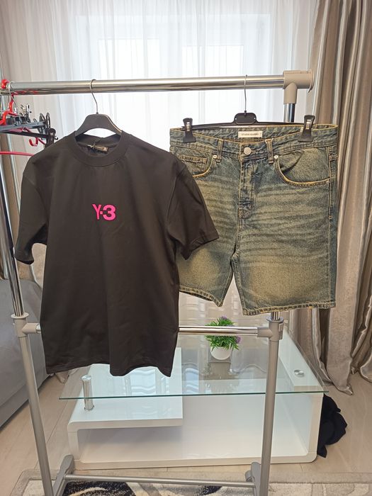 Compleu barbati tricou și pantalon de blugi scurrti