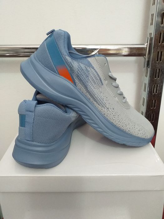 Adidași bărbați cu talpă ușoară