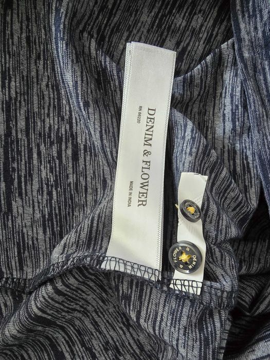 Vand tricou polo, marimea M, NOU CU ETICHETA