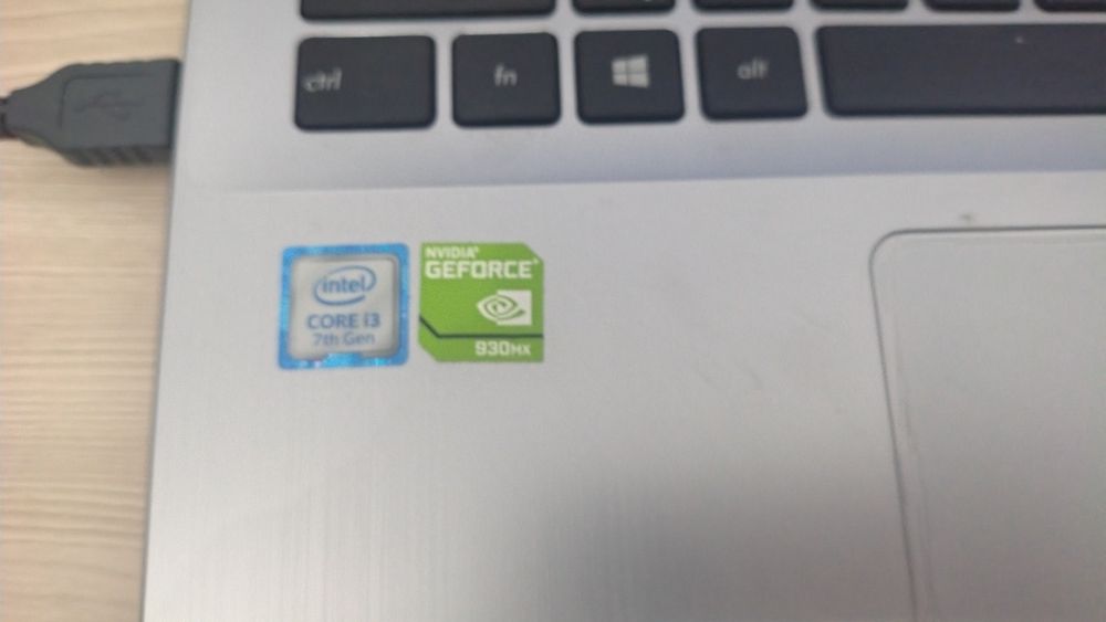 Ноутбук Asus 8гб