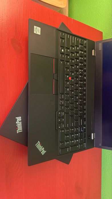 Thinkpad T15 Gen 1, core I7-106110U, 32 GB RAM, 512 GB NVME Samsung
