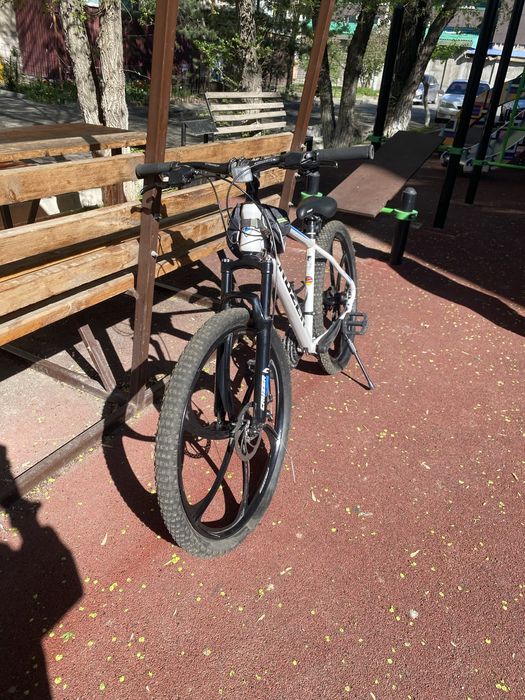 Продам велик круизер 8 передач 75 торг есть за 70 отличное состояние