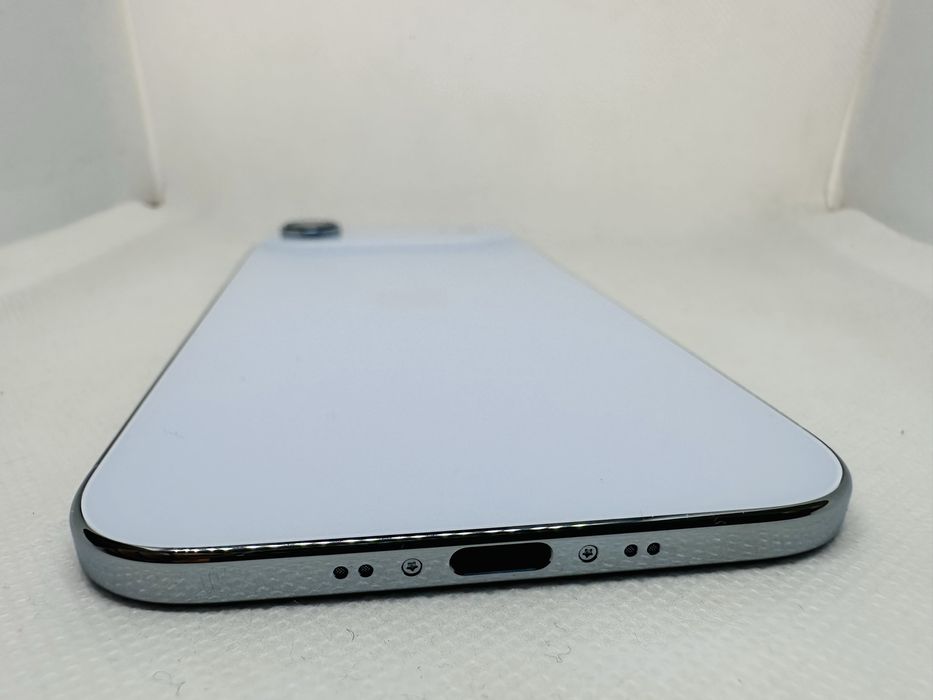 *Нов* Apple iPhone 17 Air 256 GB Sky Blue Unlocked