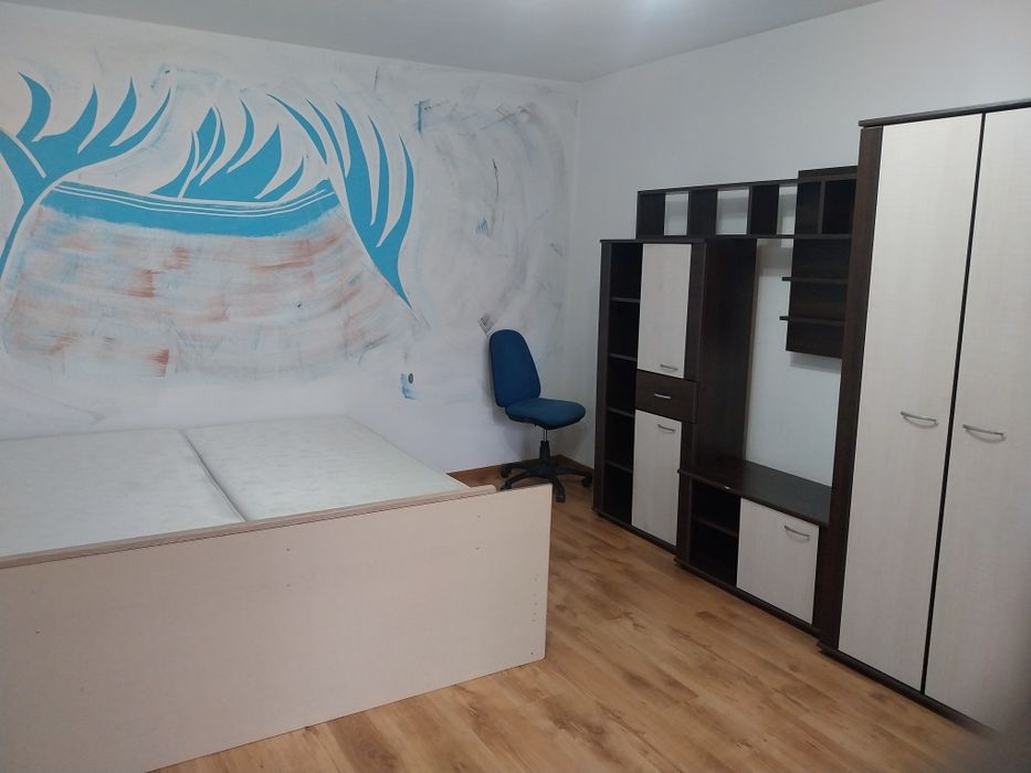 Garsoniera la casa , intrare separata