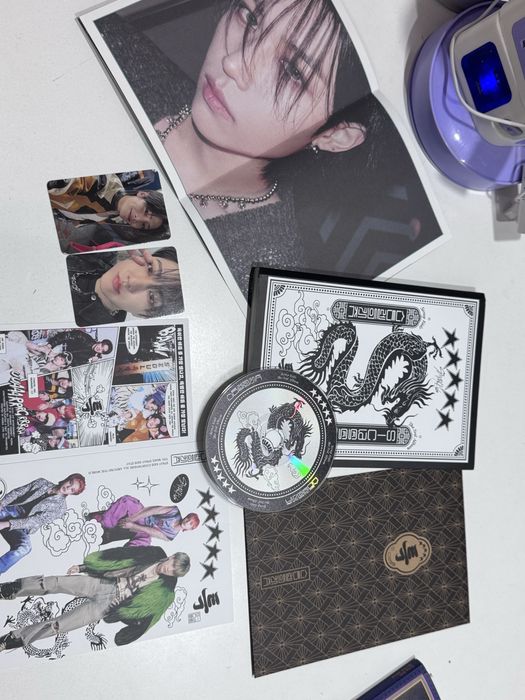 Альбом Stray Kids