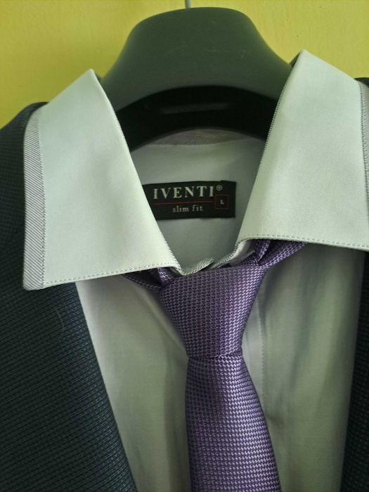 Мъжки костюм( сако,панталон, риза и вратовръзка)