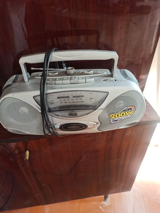 Кассетный магнитофон