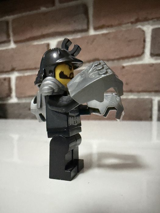 Minifigurină LEGO Ninjago Karlof Tournament of Elements w/ Fists