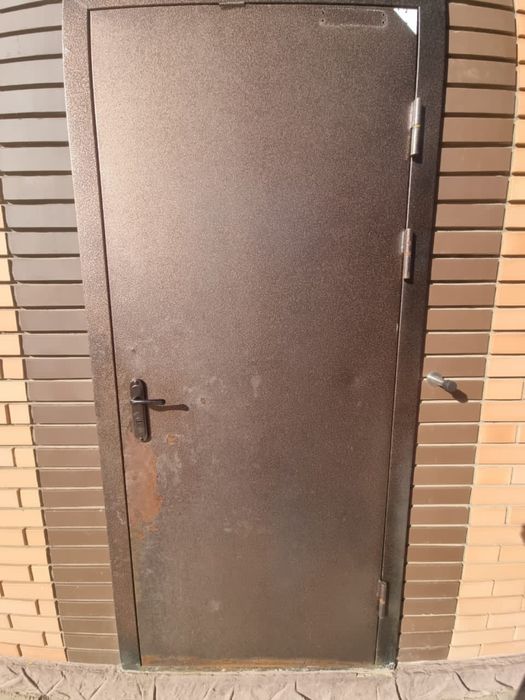 Броня двери б/у торг есть