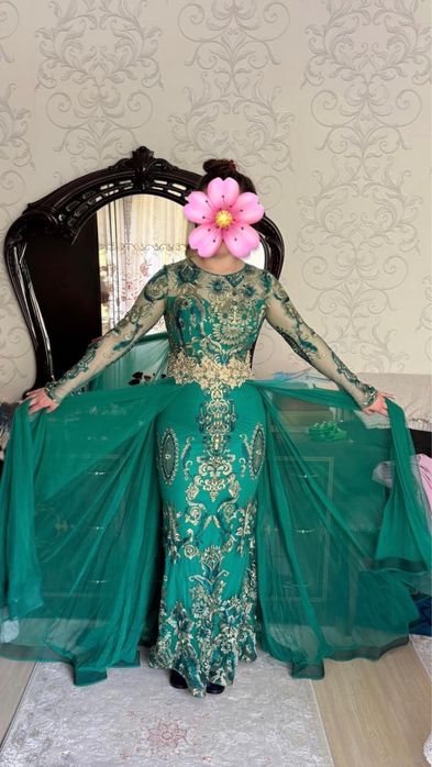 Платье вечернее разные