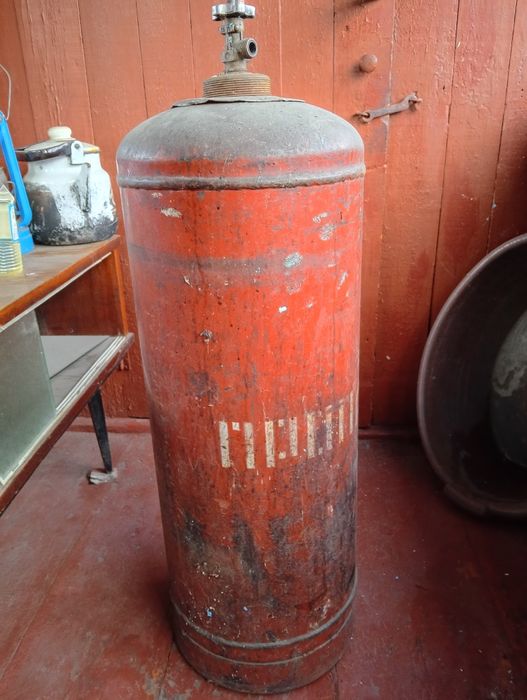 Продам генератор Мицубиси :::Газовый большой балон ::Кран газовый
