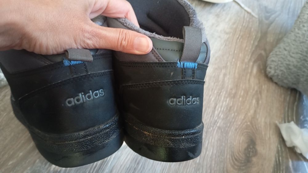 Adidas високи маратонки No40