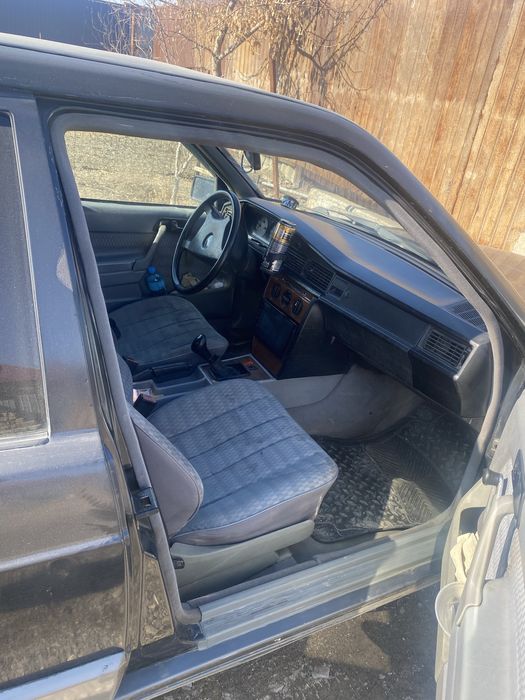 Мерседес бенс190