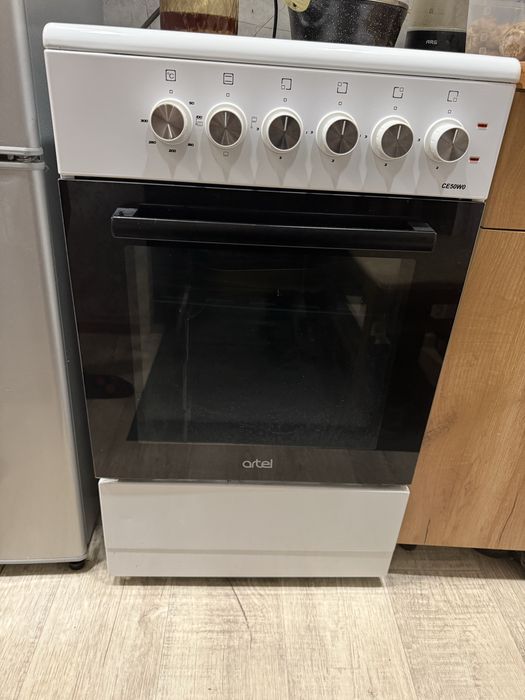 Продам электрическую плиту