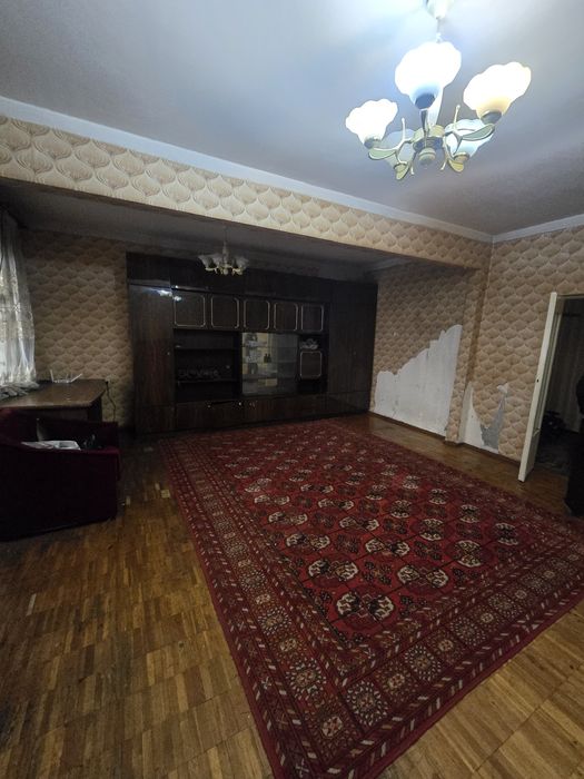 Срочно  сдаётся  квартира  сергели  2 3 ком рядом 6 школа