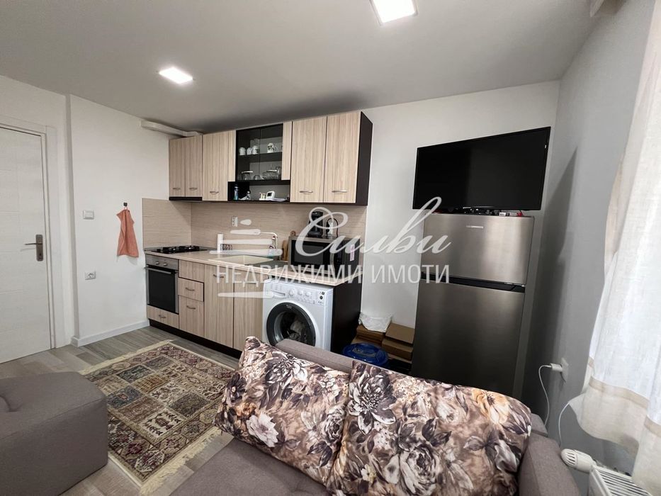 Дава се под наем Етаж от къща в Шумен, Пожарната - 53 кв.м за 357 € - Снимка #1