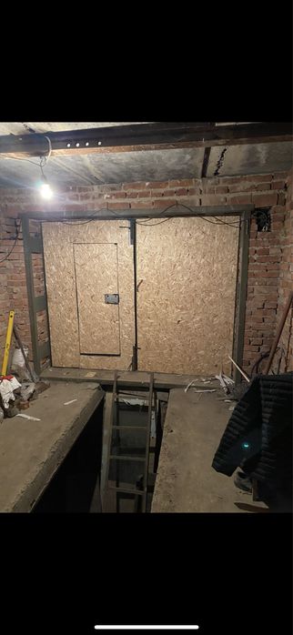 Продам гараж на промбазе