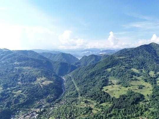 Teren de vânzare – Arefu – Căpățâneni - Argeș | 6.300 mp | panoramă | zonă turistică | foarte aproape de Transfăgărășan.
