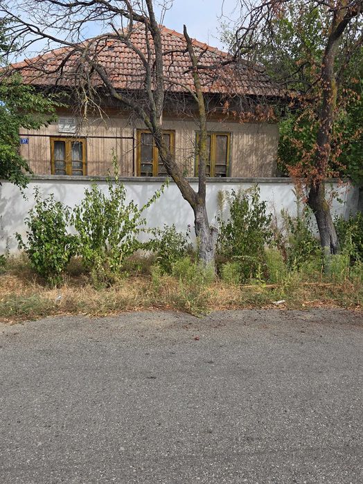 Vand casa batraneasca  teren 1000m2 - Preajba -Craiova -