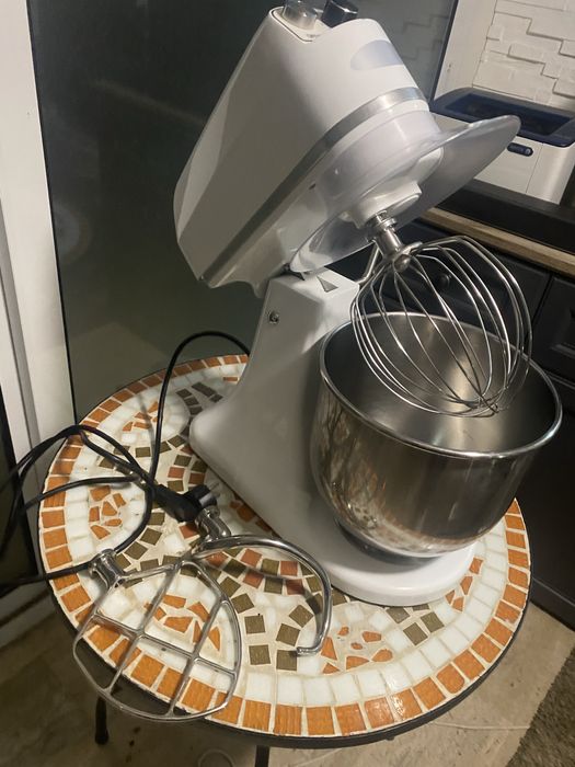 Mixer planetar 7 litri, 11 viteze, 2kg aluat, alb Maxima Holland