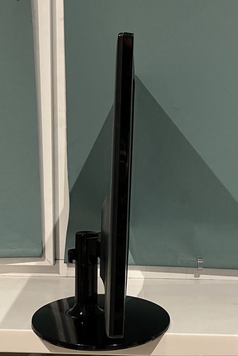 Монитор Samsung S24C350L