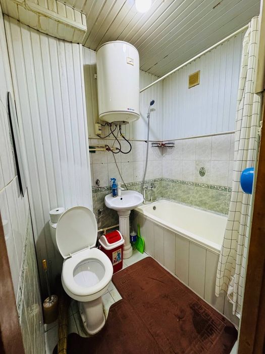 Zudlik bilan frunze massifda 1 xonali kvartira ijaraga beriladi