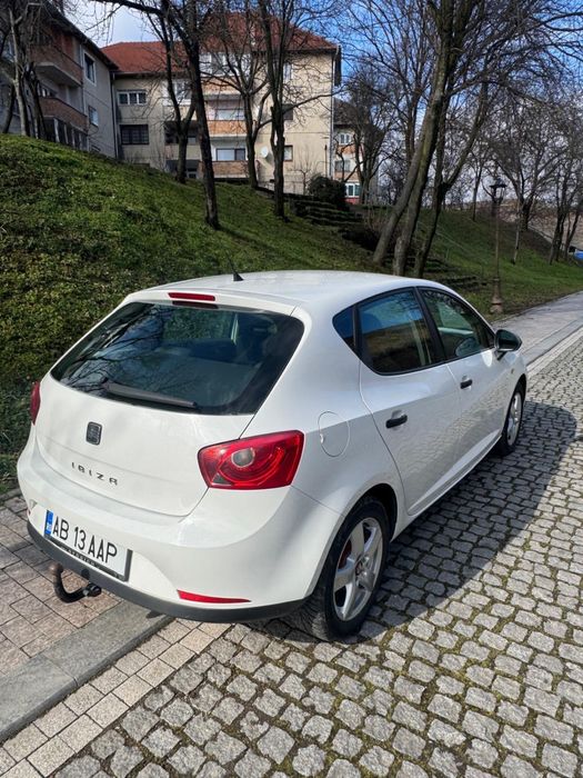 Seat  Ibiza  1.2  benzina  2012