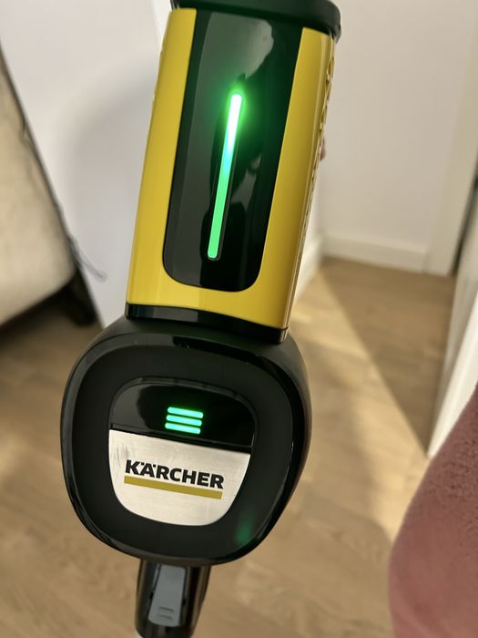 Aspirator vertical Karcher VC7 Cordless Yourmax