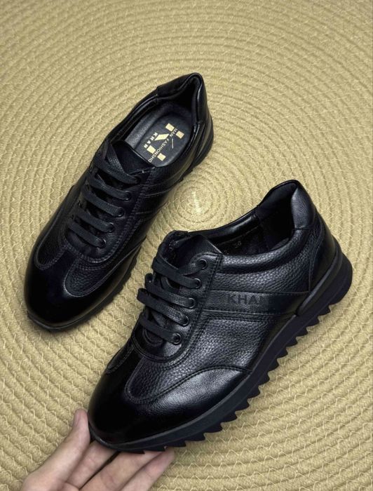 Новые кроссовки и мокасины