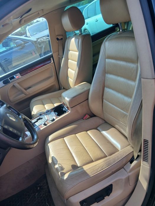 VW Touareg 3.0 TDI V6 ,224 к.с. ,автомат,60 броя на части.