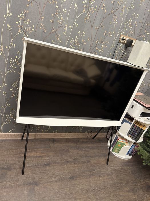 Продам стильнейший телевизор