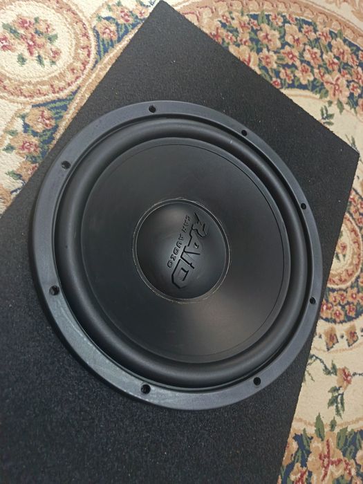 Продаётся сабвуфер в хорошем состоянии