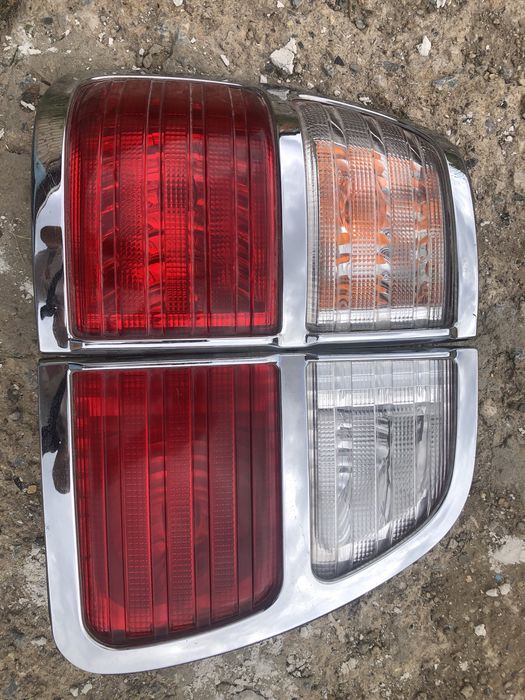 Фонарь LEXUS LX470