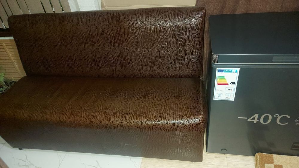 Продам диванчик для кухни и дома