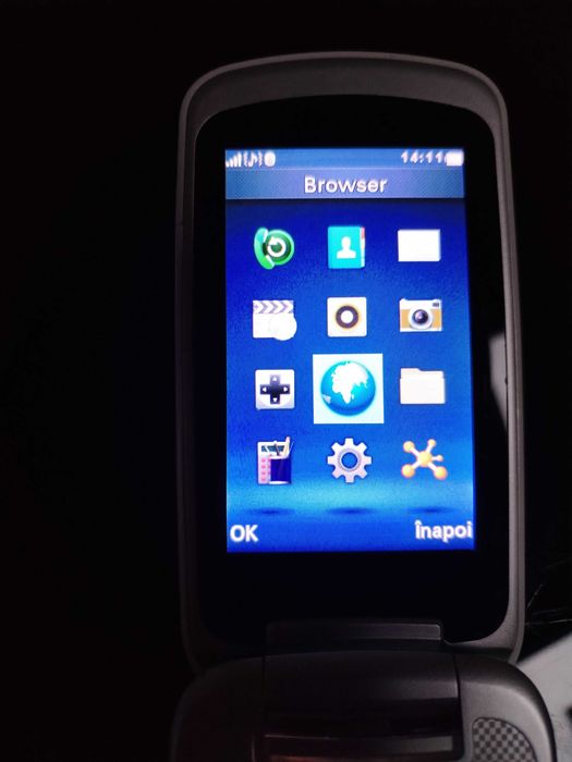 Vând Motorola gleam