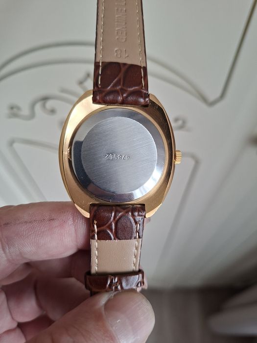 Продам часы СССР