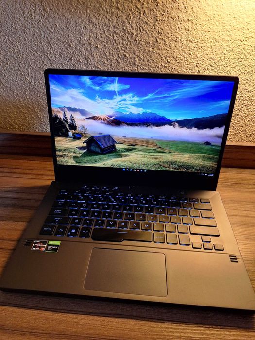 Asus Rog Zephyrus G14 16 GB RAM AMD Ryzen 9  baterie nouă