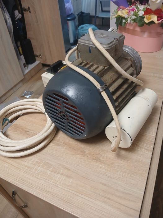 Vand  motor monofazic