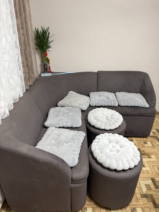 Продам кухонный диван