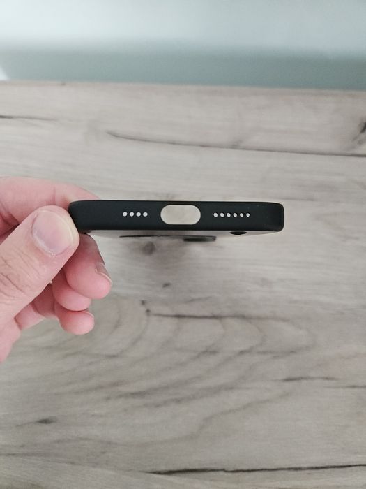 Husă slim iPhone 16 Plus