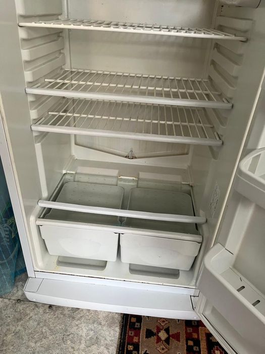 Продам холодильник Стенол (нерабочее состояние)