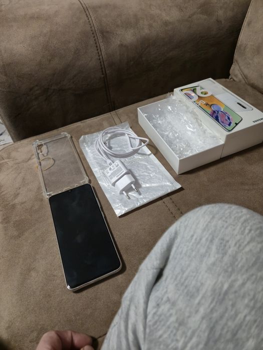 САМСУНГ  А 90 5дж