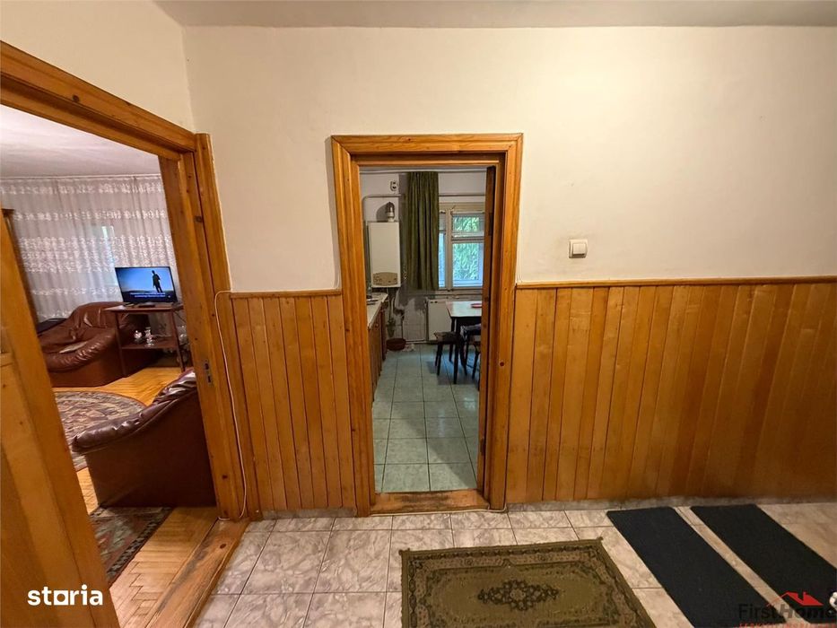 Apartament 4 camere, parter, 94mp, zona Politie - Lupeni