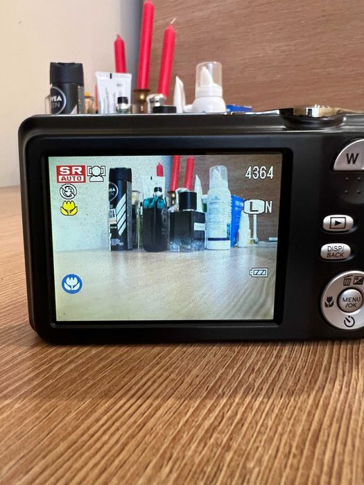 Фотоапарат Fujifilm 14Mp с подаръци